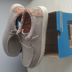 HEY DUDE  WALLY YOUTH SHOES